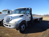 2004 INTERNATIONAL 4400 FLATBED TRUCK