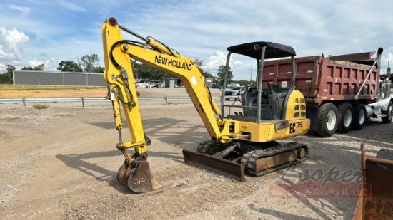 New Holland EC35