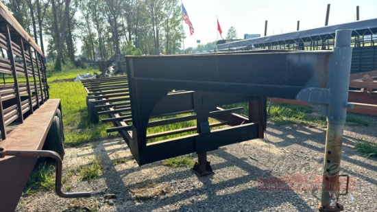 20ft pipe hay trailer