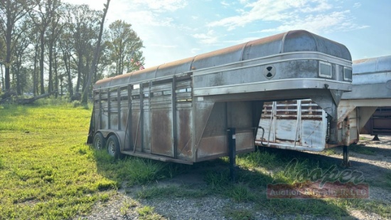 16ft gooseneck stock trailer