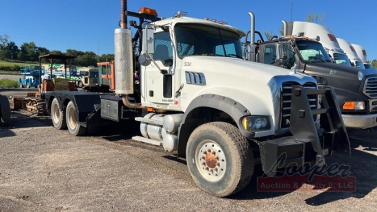 Mack Winch Truck