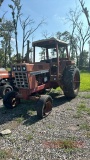 International 986 Salvage Tractor
