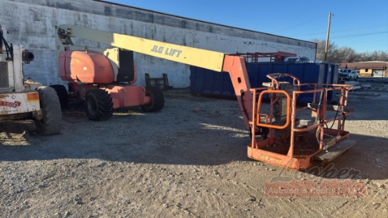 JLG 800A