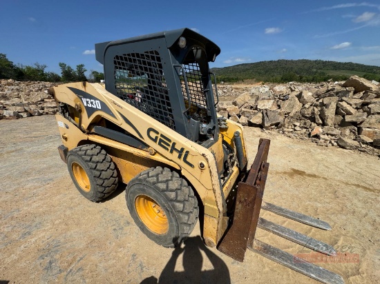 Gehl V330 Skid Steer