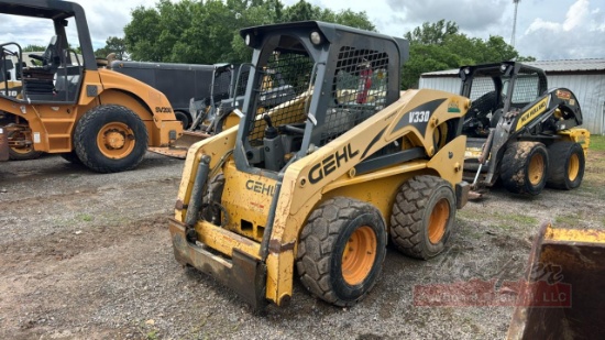 Gehl V330