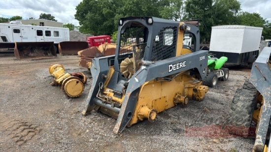John Deere 328E
