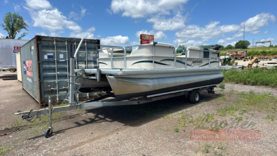 2004 Sweetwater 20ft Pontoon Boat