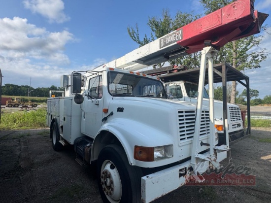 1996 International 4900 Bucket Truck