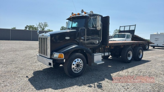 1996 Peterbilt Model 385 Flatbed