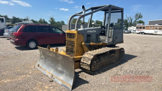 Komatsu D32E-1