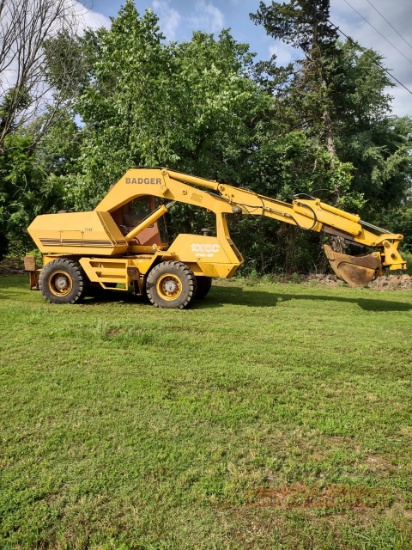 1999 Case 1085C Cruz-Air Excavator