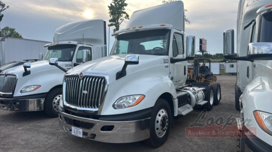 2019 International LT625 Day Cab