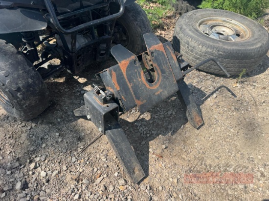 5th wheel hitch & (4) 6 lug Chevy wheels