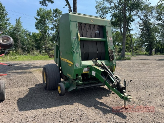 John Deere 468 Hay Baler