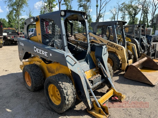 John Deere 328E Skid Steer