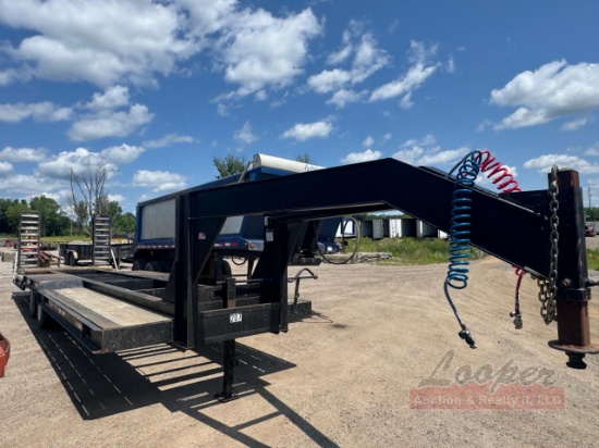 31ft Gooseneck Equipment Trailer