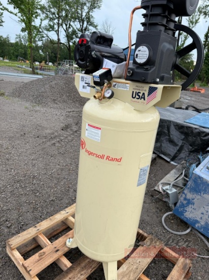 Ingersoll Rand 5HP 60Gal  Air Compressor