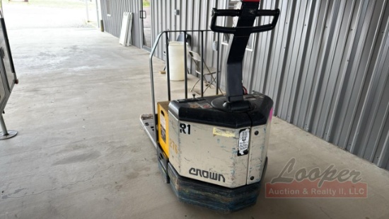 Crown Electric Pallet Jack