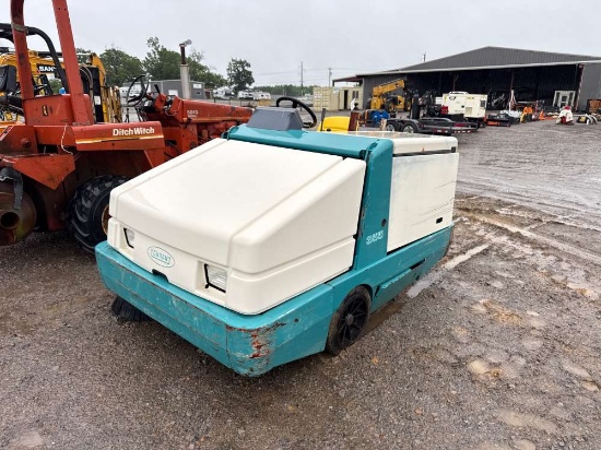 Tennant 355 Floor Sweeper