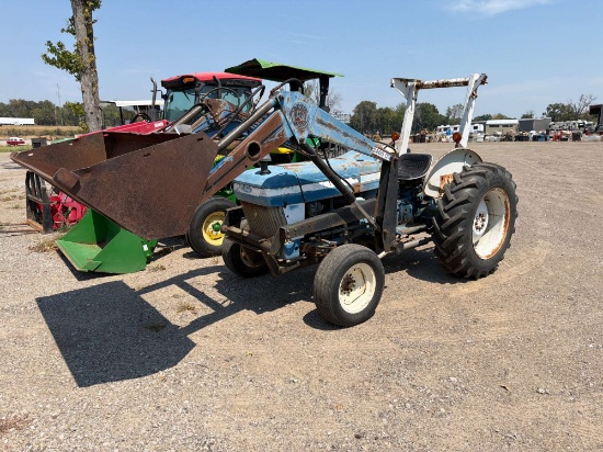 2910 Ford Tractor