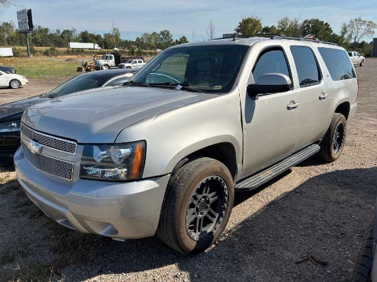2009 Chevrolet Suburban Multipurpose Vehicle (MPV)