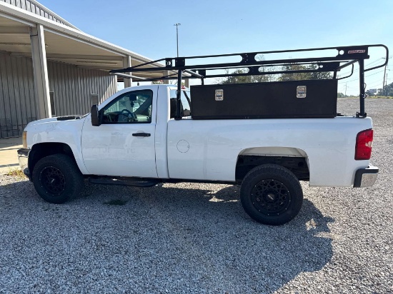 2011 Chevrolet Silverado Pickup Truck