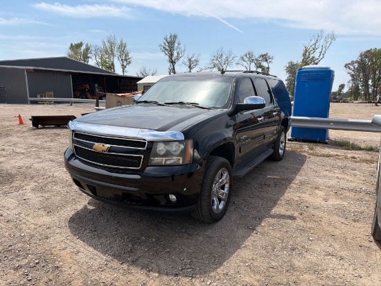 2012 Chevrolet Suburban Multipurpose Vehicle (MPV)