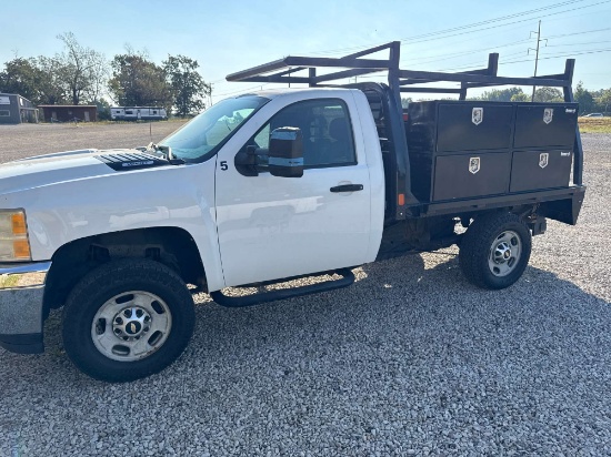 2011 Chevrolet Silverado Pickup Truck