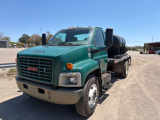 2004 GMC C7500 Herbicide Spray Truck