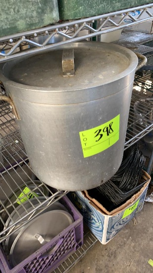 Stock pot