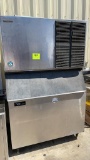 Ice Maker w/ Bin