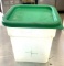 3.5 qt Food Storage Containers w/ Lids