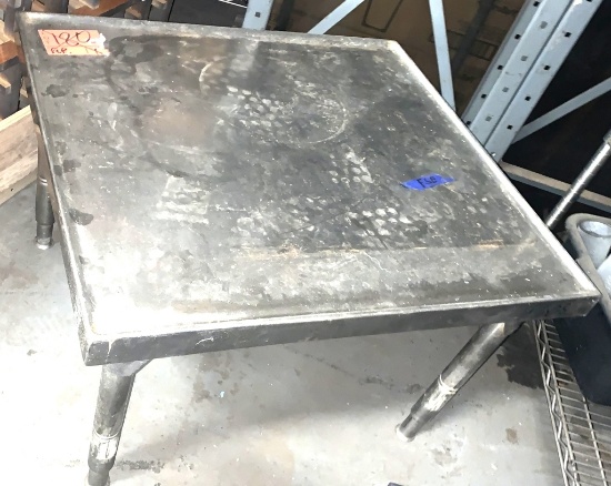 30x30” Equipment Stand