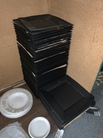 12 1/2 x 12 1//2" Black Square Plates