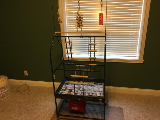 PH Prevue Hendryx Large Bird Gym