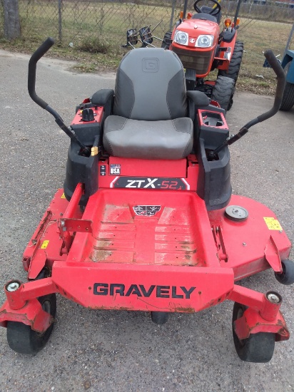 GRAVELY ZTX 52 ZERO TURN MOWER