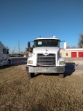 2002 MACK SEMI TRUCK #1460