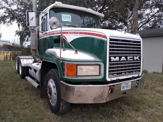 2003 MACK TRACTOR TRAILER