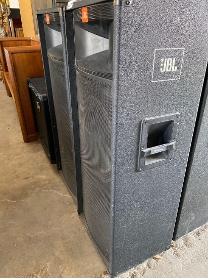 2- JBL- TR 225- Speakers | Computers & Electronics Electronics Audio  Equipment Speakers | Online Auctions | Proxibid