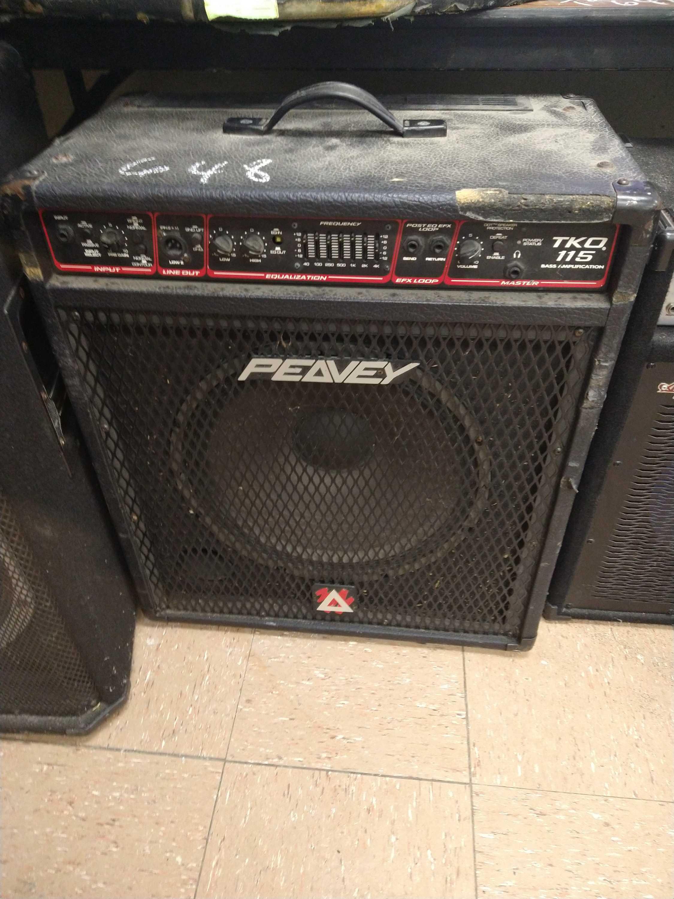 Peavey tko sale 115 bass amp