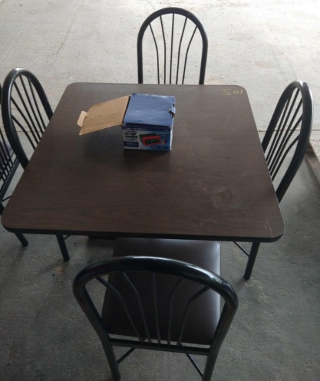 Table With 4 Chairs, 12v Battery Charger