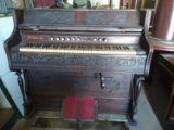 Early 1900s W.W Putman & Co. Vintage Air Pump Organ