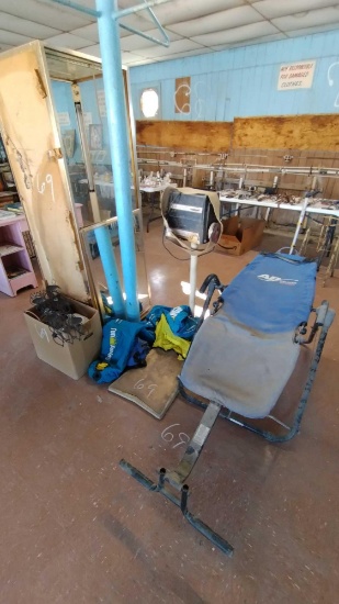 Ab Lounge, Display Cabinet, Decor, Vibrating Exercise Machine