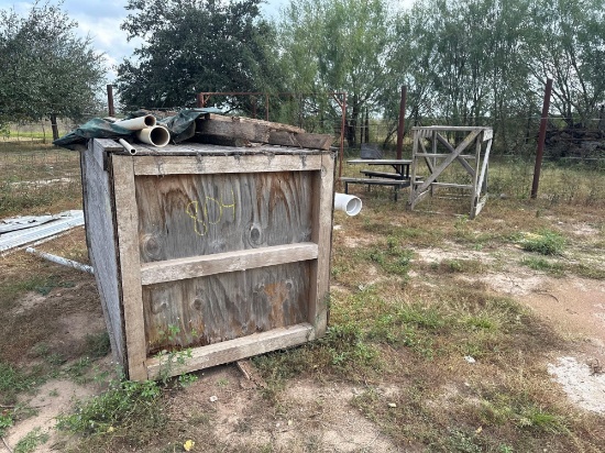 T-posts, Barrel, Tires, Stand, Table