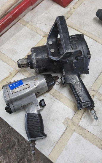 2 Air Guns ( Craftsman & Central Pneumatic)