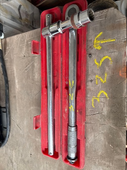 Torque wrench and Socket Wrench