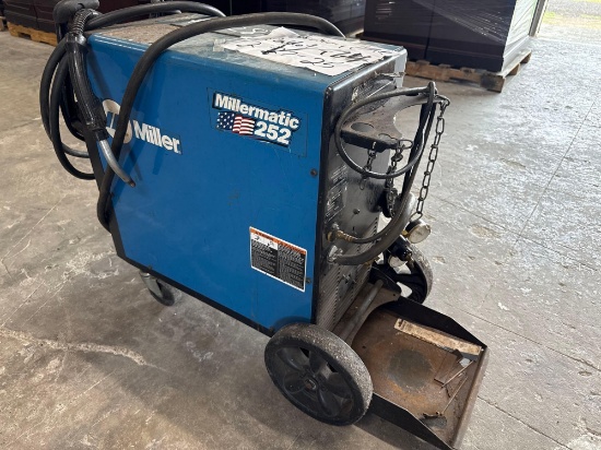 Miller Matic 252 Welding Machine