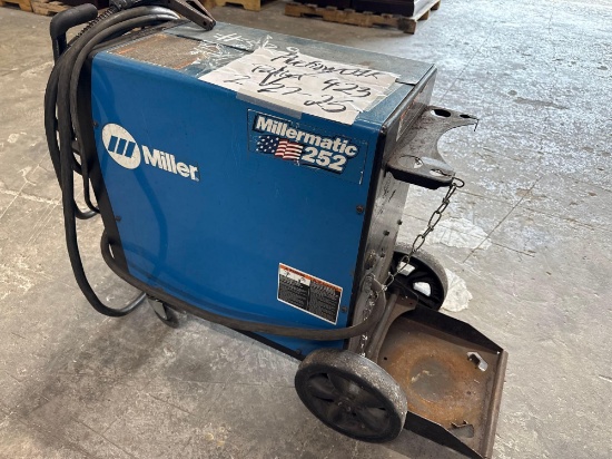 Miller Matic 252 Welding Machine