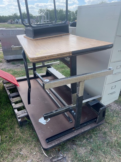 Tables & Desk