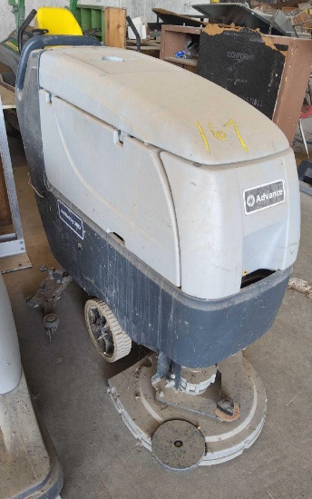 Advance Scrubber Dryer